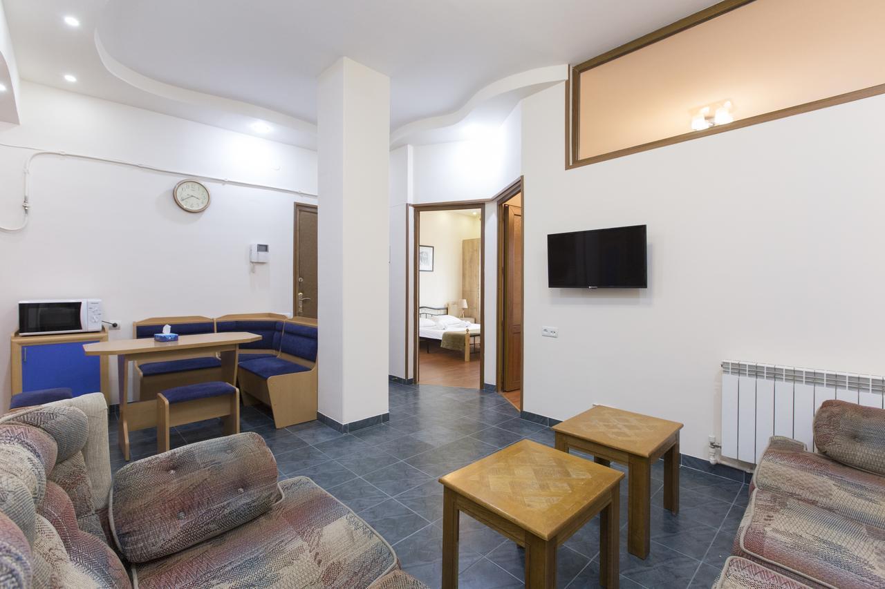 Umba Apartment N1 Yerevan Bagian luar foto