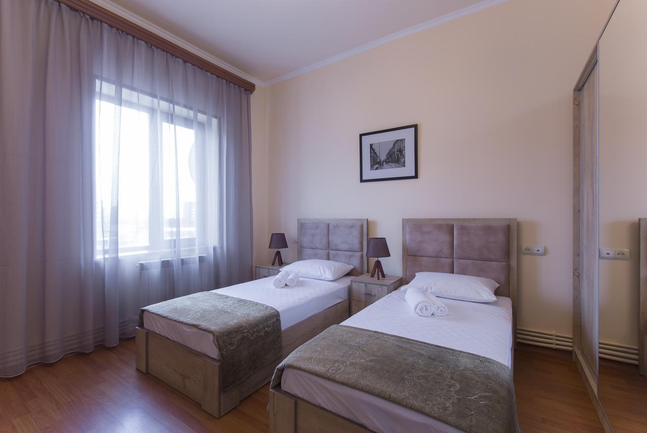 Umba Apartment N1 Yerevan Bagian luar foto