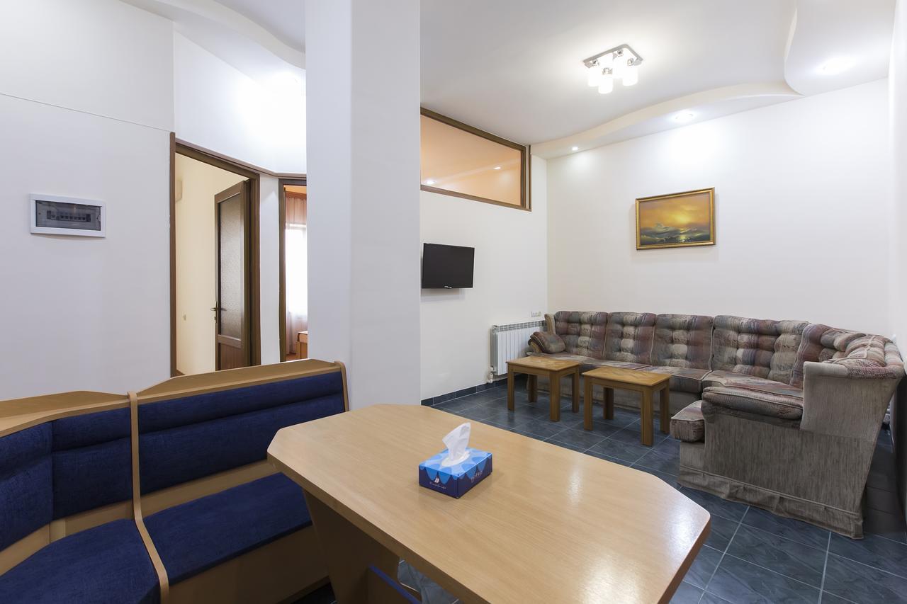 Umba Apartment N1 Yerevan Bagian luar foto