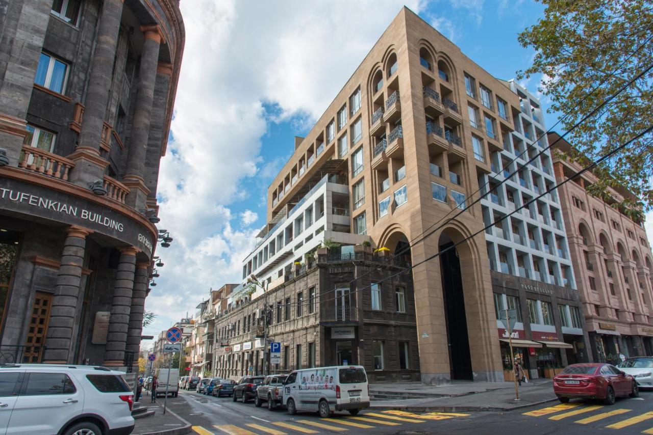 Umba Apartment N1 Yerevan Bagian luar foto